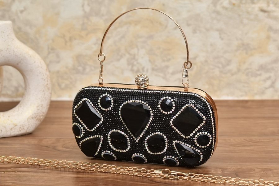 Black Clutch with Pearl Details and Gold Chain
