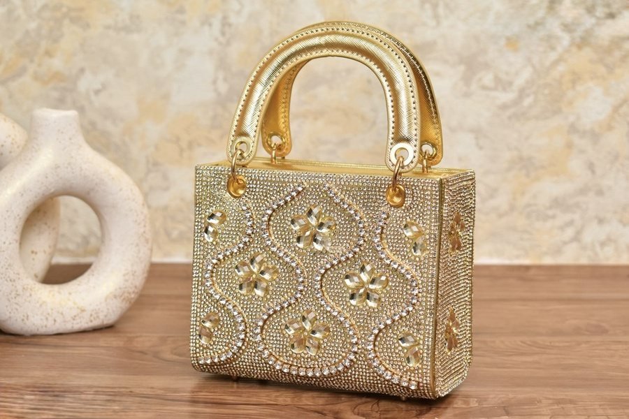 Black Handbag with Pearl Details and Gold Chain