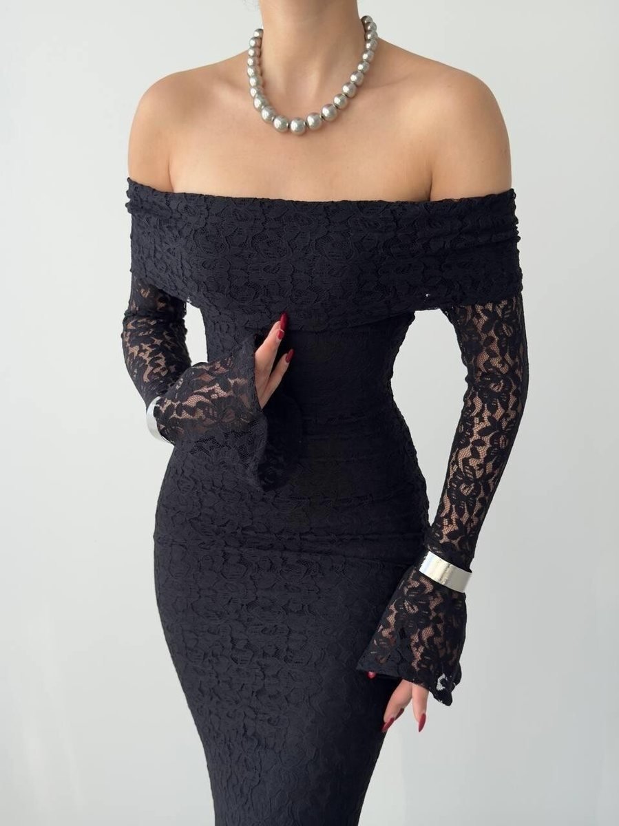 Black Lace Off-Shoulder Mermaid Dress